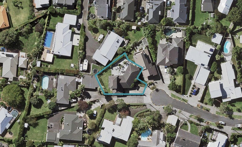 9 Meyrick Place, Meadowbank, Auckland - Carousel 1