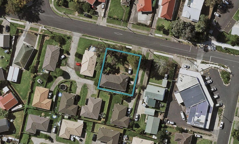 15 Flat Bush Road, Otara, Auckland - Carousel 1