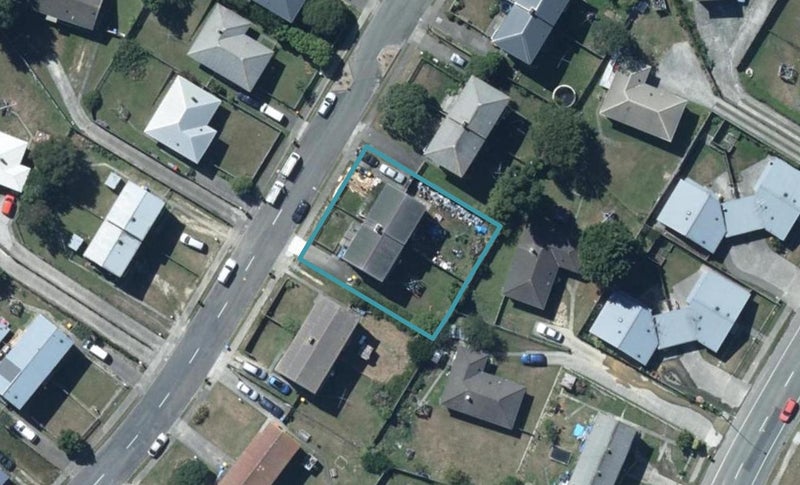 18 Westmeath Street, Waitangirua, Porirua - Carousel 1