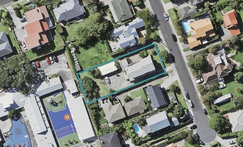 3 Maleme Avenue, Belmont, Auckland - Carousel 1