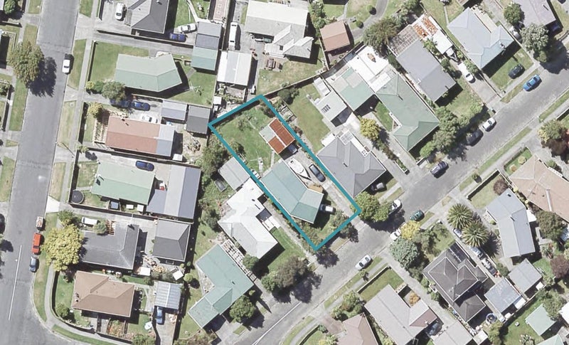 5 Mitimiti Grove, Wainuiomata, Lower Hutt - Carousel 1