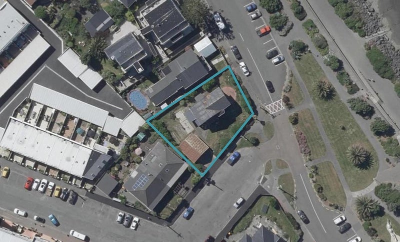 50 Esplanade, Sumner, Christchurch - Carousel 1