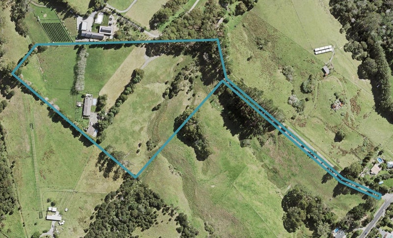 203 Forest Hill Road, Waiatarua, Auckland - Carousel 1