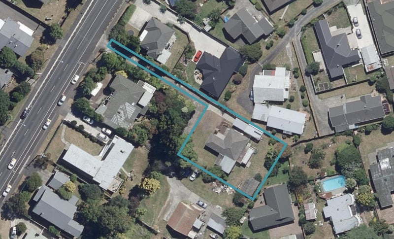 23 Forest Lake Road, Forest Lake, Hamilton - Carousel 1