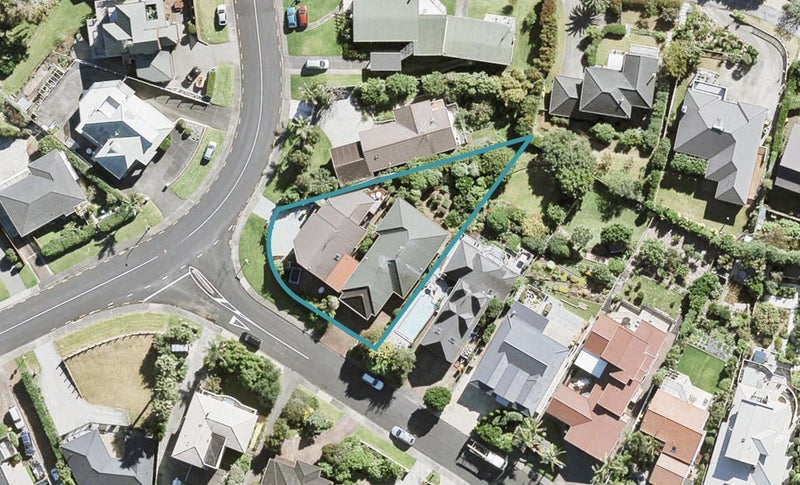 2 Durness Place, Red Beach, Whangaparāoa - Carousel 1