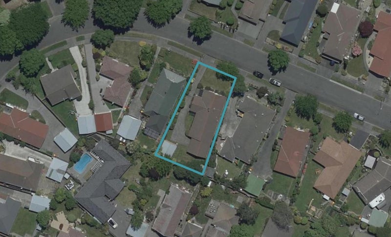 39 Karnak Crescent, Russley, Christchurch - Carousel 1