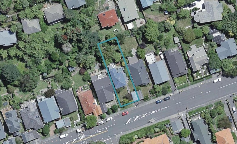 12 Friend Street, Karori, Wellington - Carousel 1