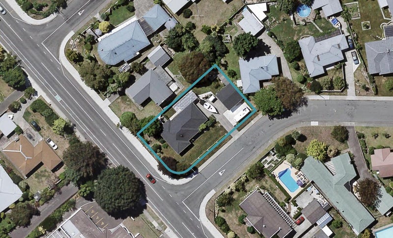 700 Maxville Drive, Parkvale, Hastings - Carousel 1