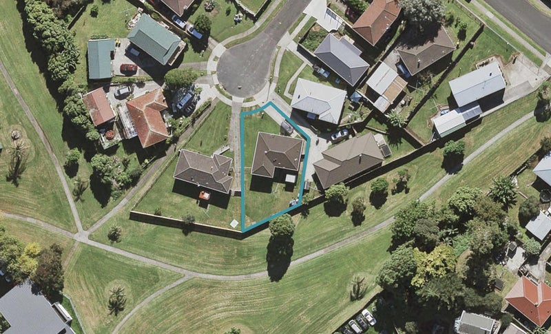 6 Purley Place, Mangere, Auckland - Carousel 1