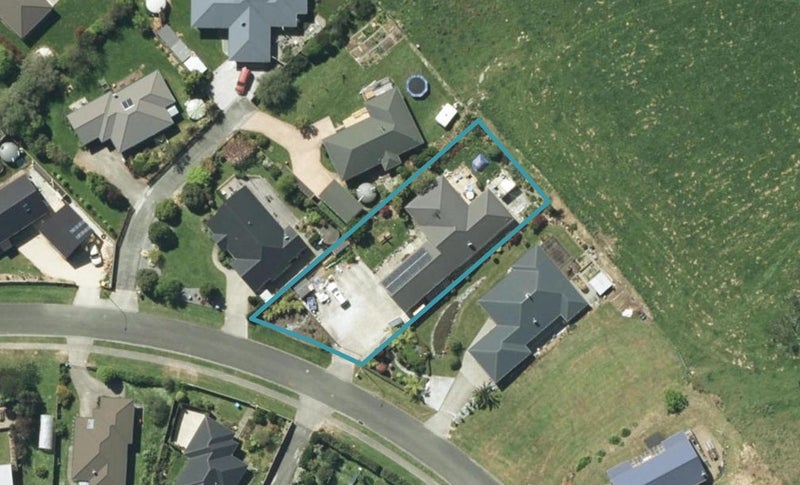 21 Arapeta Place, Takaka - Carousel 1