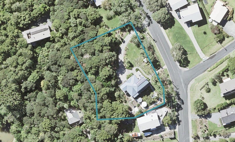 32 Grandview RD, Auckland - Carousel 1