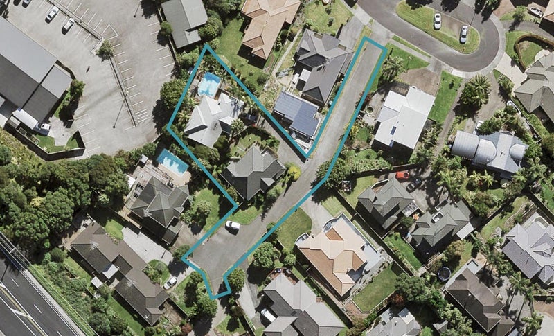 1/9 Jacanas Place, Unsworth Heights, Auckland - Carousel 1
