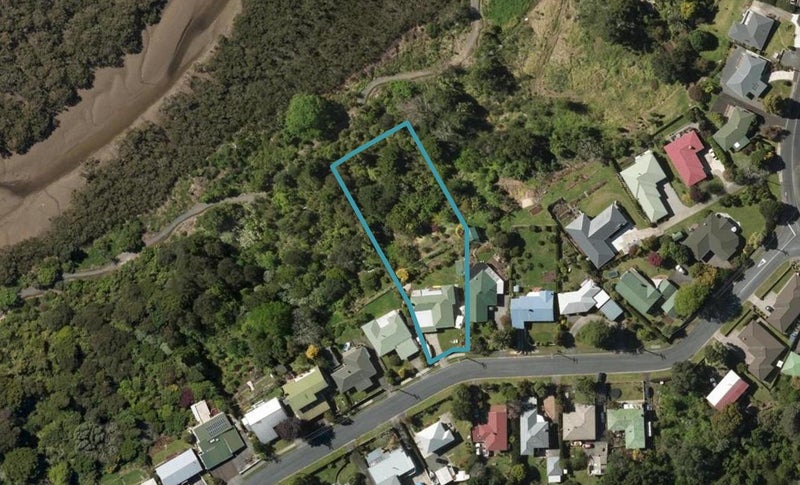 12 George Point Road, Onerahi, Whangarei - Carousel 1