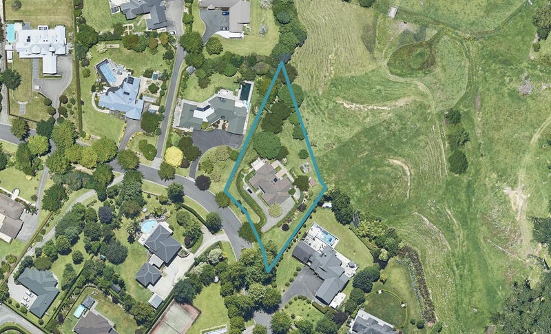 8 River Oaks Drive, Tauriko, Tauranga - Carousel 1