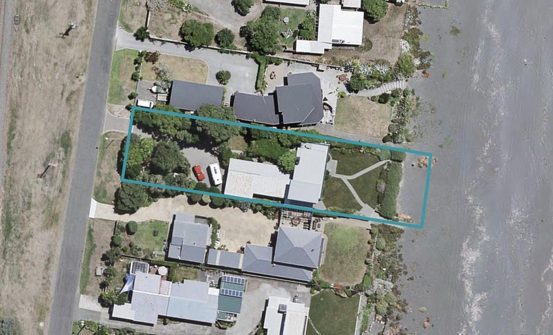 7 Ferguson Street South, Bay View, Napier - Carousel 1