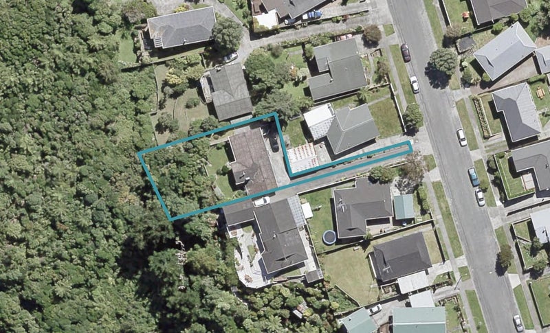 45 Waipounamu Drive, Kelson, Lower Hutt - Carousel 1