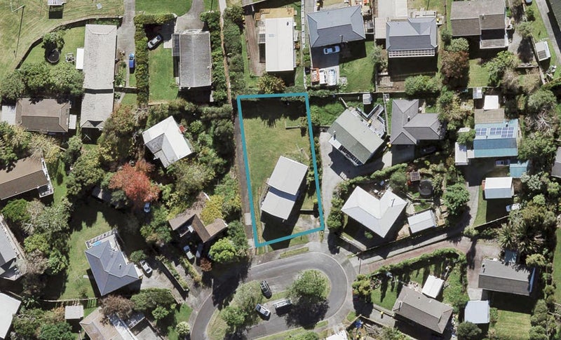 15 Magdalen Place, West Harbour, Auckland - Carousel 1