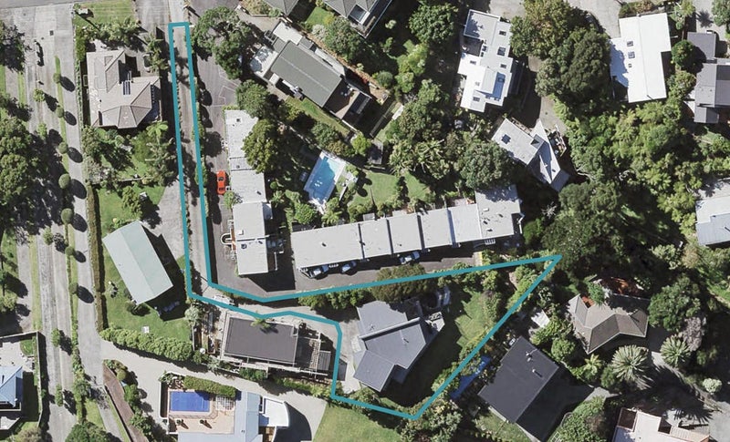 20A Parr Terrace, Castor Bay, Auckland - Carousel 1