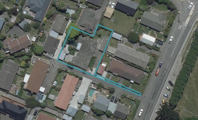 2/8 Steadman Road, Broomfield, Christchurch - Carousel 1
