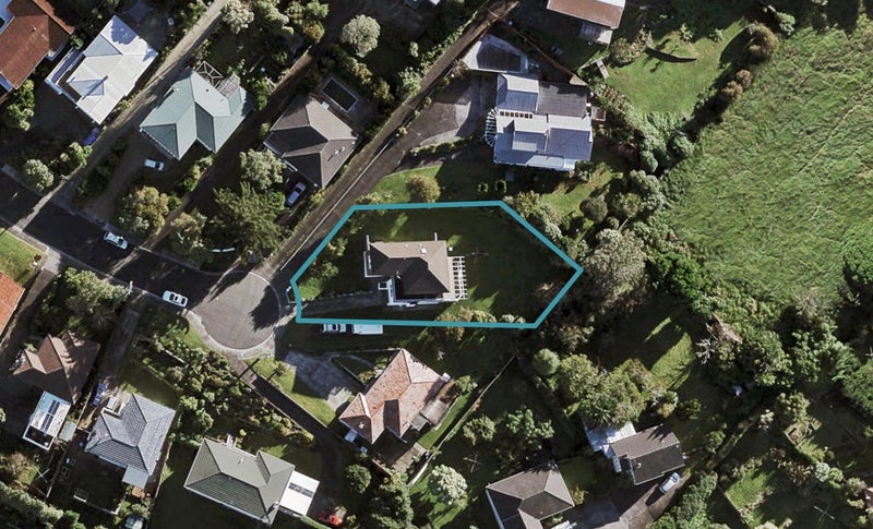 26 Pickens Crescent, Mount Albert, Auckland - Carousel 1