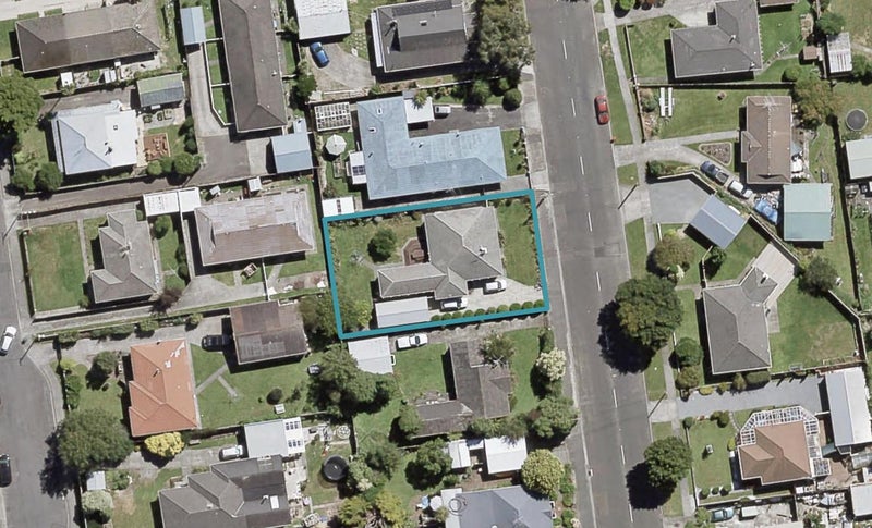 41 Henry Street, Ebdentown, Upper Hutt - Carousel 1