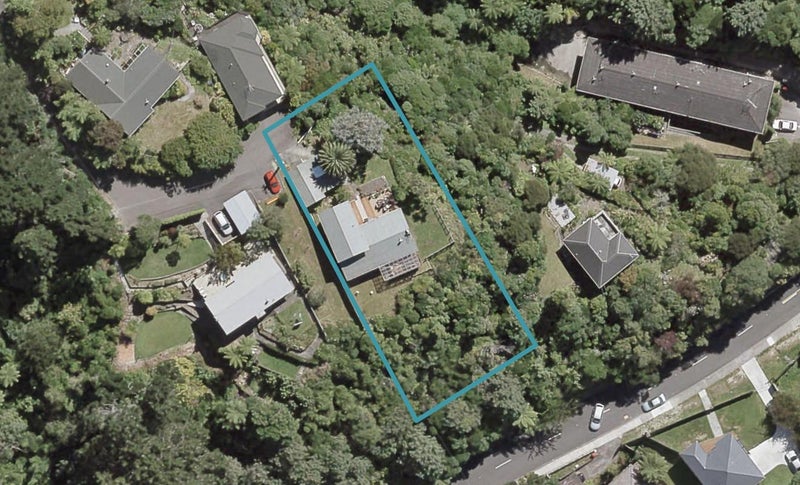 20 Palm Grove, Belmont, Lower Hutt - Carousel 1