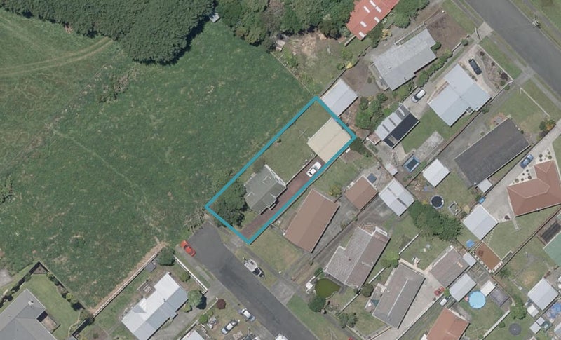 44 Hereford Street, Springvale, Whanganui - Carousel 1
