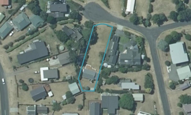 4 Endeavour Place, Cooks Beach, Whitianga - Carousel 1