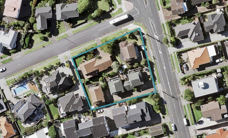 1/1 Whitcombe Road, Bucklands Beach, Manukau - Carousel 1