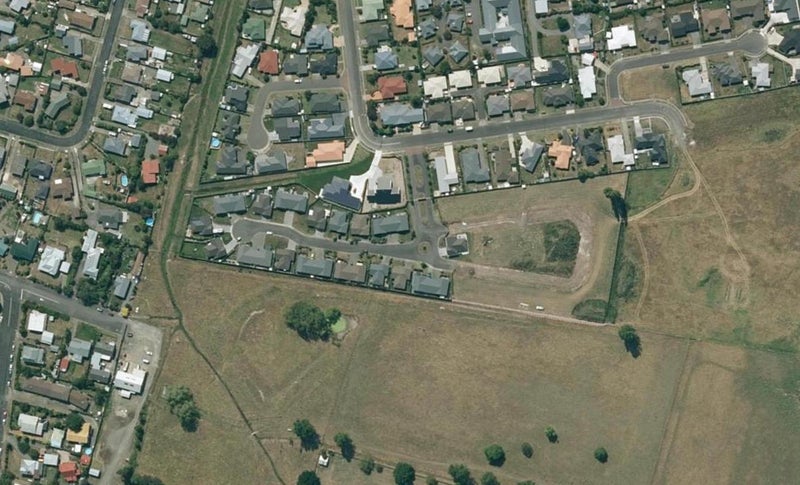 27/36 Henry Russell Estate, WAIPUKURAU, Waipukurau - Carousel 1