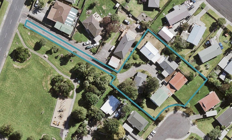 1/78 Hindmarsh Street, Henderson, Auckland - Carousel 1