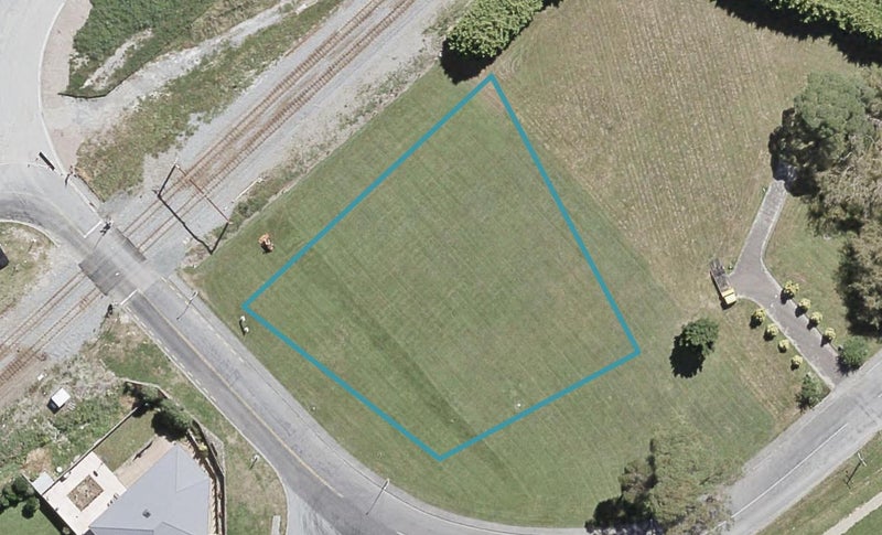 4 Manor Park Road, LOWER HUTT, Lower Hutt - Carousel 1