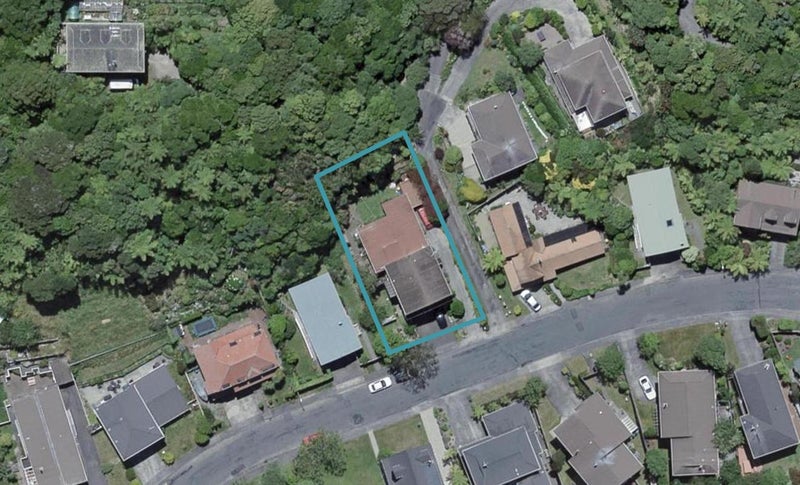 17 Thatcher Crescent, Crofton Downs, Wellington - Carousel 1