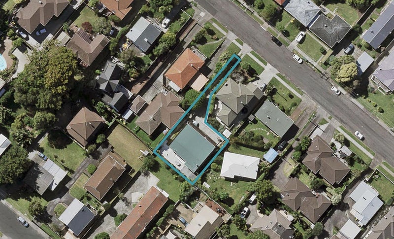 28A Corunna Road, Milford, Auckland - Carousel 1