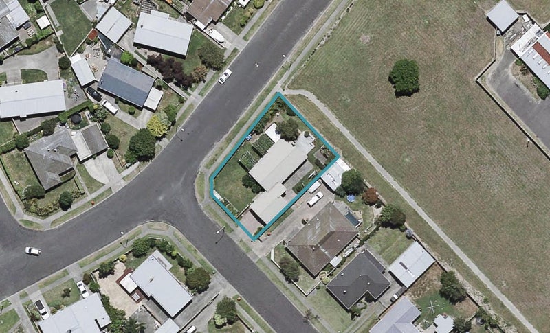 1 Fife Crescent, Tamatea, Napier - Carousel 1