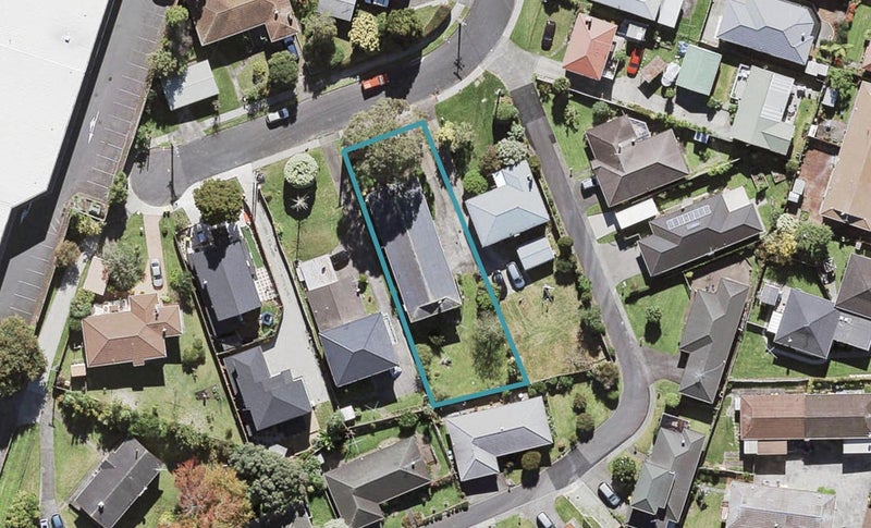 12 Aotea Road, Glen Eden, Auckland - Carousel 1
