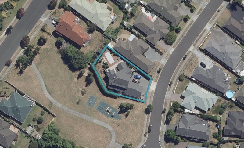 12 Azure Place, Huntington, Hamilton - Carousel 1