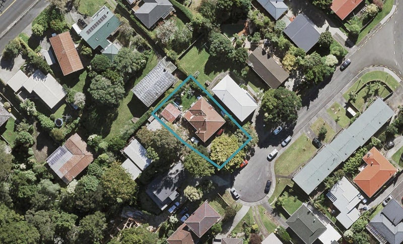 7 Nea Place, Hillcrest, Auckland - Carousel 1
