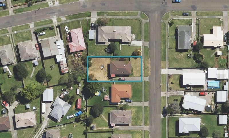 40 Pickering Street, Outer Kaiti, Gisborne - Carousel 1