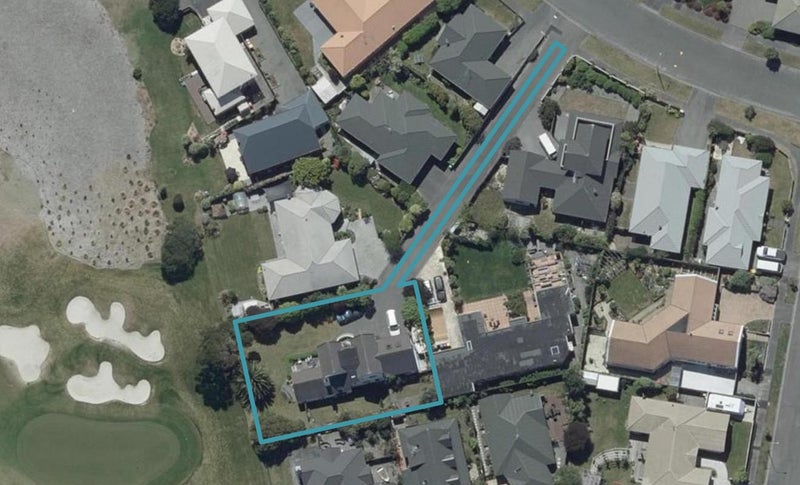 15 Orlando Crescent, Waimairi Beach, Christchurch - Carousel 1