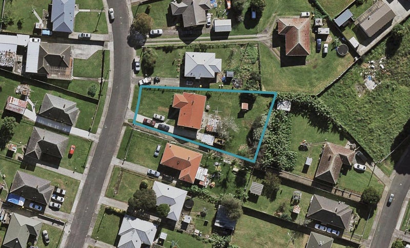 27 Firth Crescent, Otara, Auckland - Carousel 1