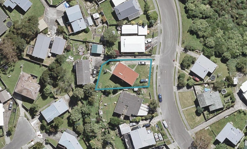12 Gentian Street, Timberlea, Upper Hutt - Carousel 1