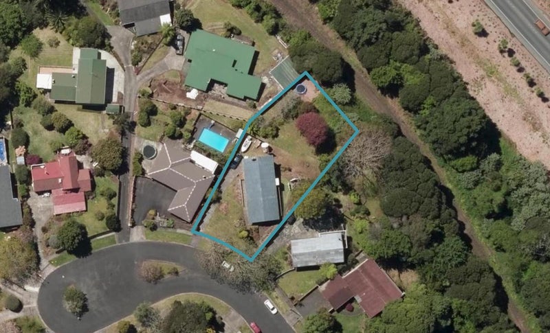 83 Fisher Terrace, Kamo, Whangarei - Carousel 1