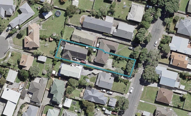 1/7 Raymond Terrace, Fairfield, Lower Hutt - Carousel 1