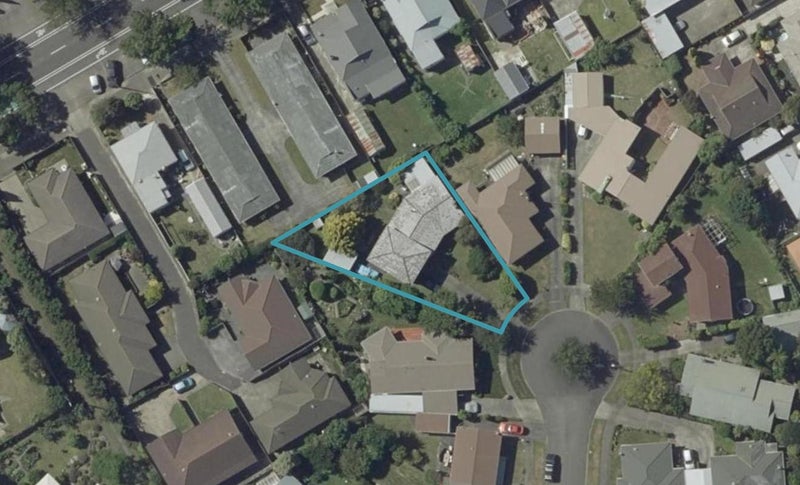 11 Edwards Place, Terrace End, Palmerston North - Carousel 1
