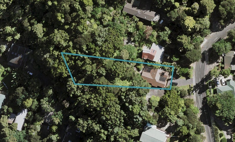 14 Takahe Road, Titirangi, Auckland - Carousel 1