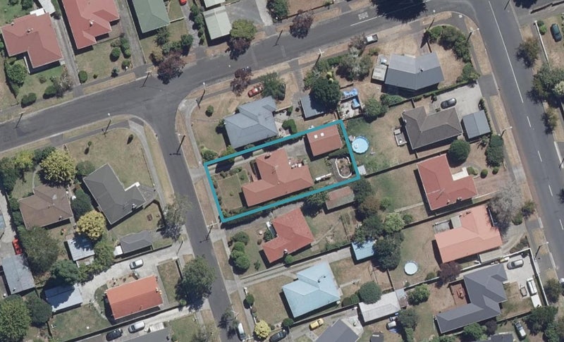 3 Cedar Place, Hillcrest, Hamilton - Carousel 1