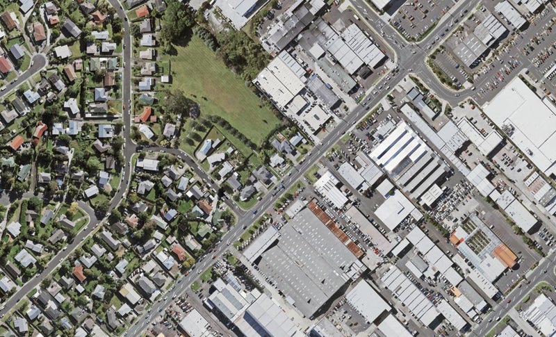 218B Archers Road, Glenfield, Auckland - Carousel 1