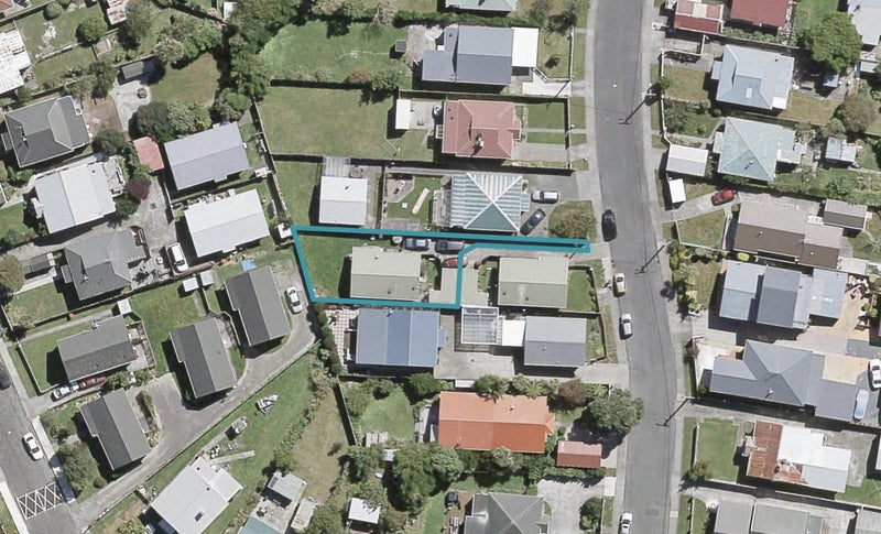 9A Baldwin ST, MOERA, LOWER HUTT - Carousel 1