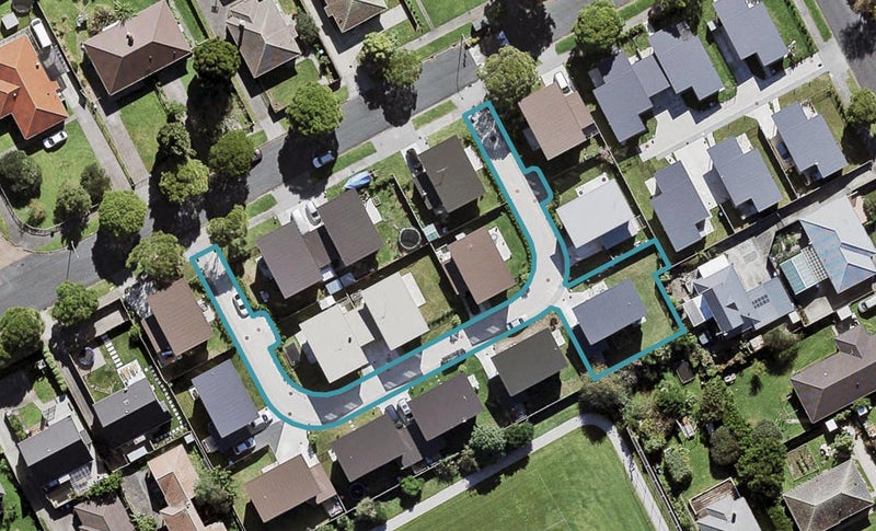 3 Whau Crescent, Avondale, Auckland - Carousel 1
